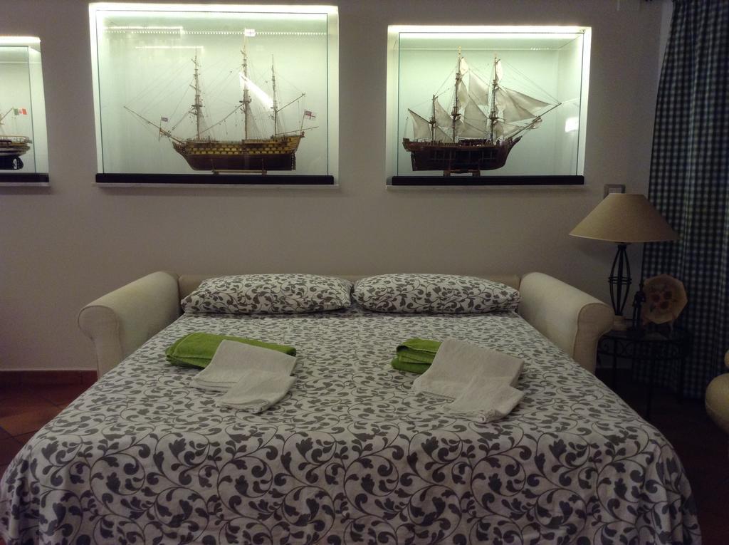 I Tre Velieri - The Three Ships Apartment Катания Екстериор снимка